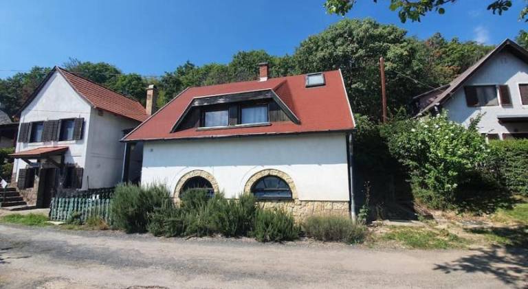 Holiday apartment with terrace in Balatonfured