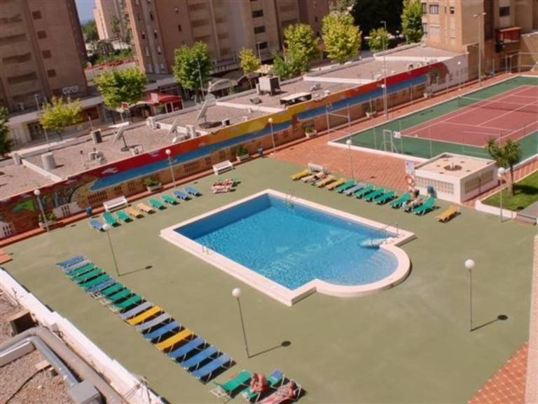 Children-friendly rental apartment with garden, patio & pool | City view | Pets allowed — photo 2