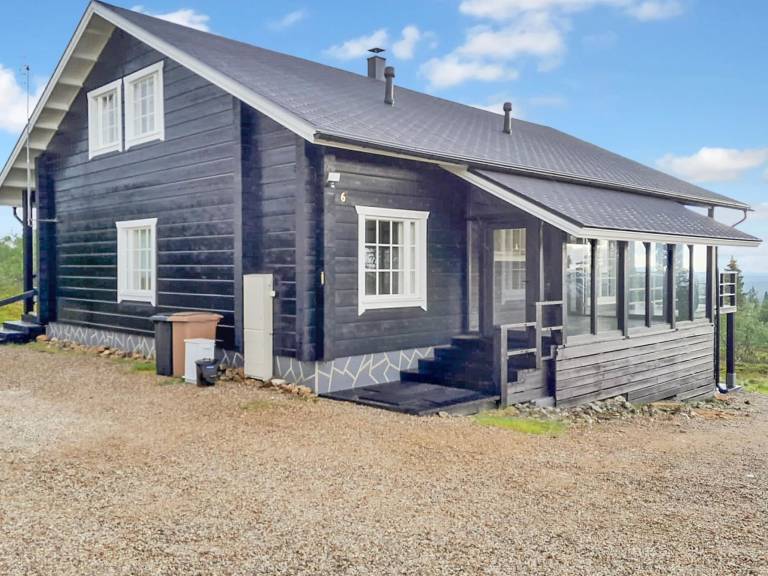 House with patio & sauna | Dogs allowed — photo 2
