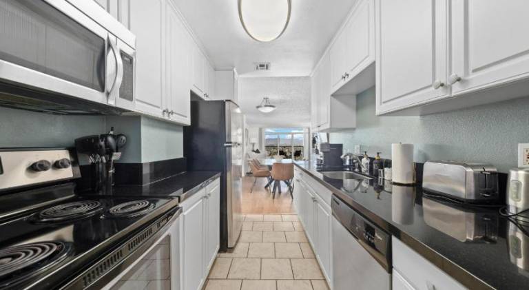 Garnet Glow Full Ocean and Venice Beach view 3BR — photo 4