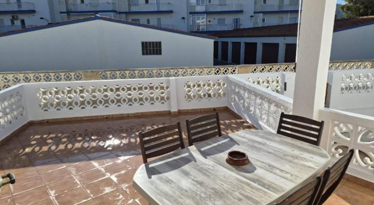 House with yard & patio | Next to the beach | Dogs allowed — photo 5