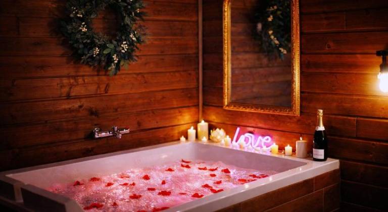 Holiday apartment with jacuzzi — photo 3