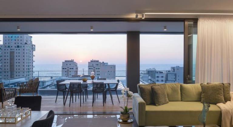 Executive Sea View Apartments by FeelHome in Tel Aviv