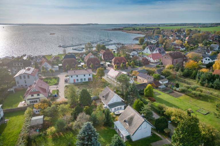 Ferienhaus mit weitläufigem Grundstück, strandnah — photo 2