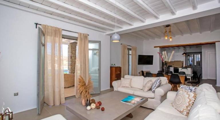 Villa with private pool, terrace & grill | Beach nearby | Pet-friendly — photo 2