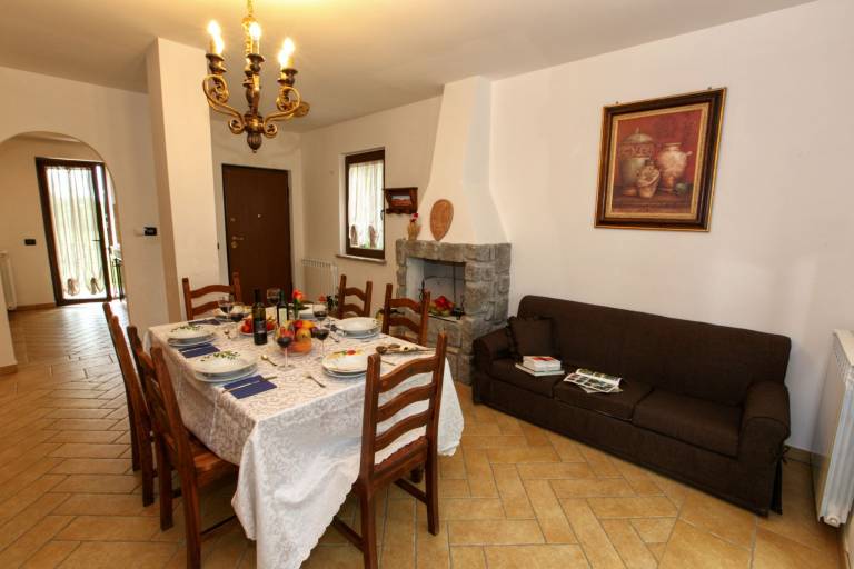 Fully equipped villa with garden, jacuzzi & pool | Dogs allowed — photo 4