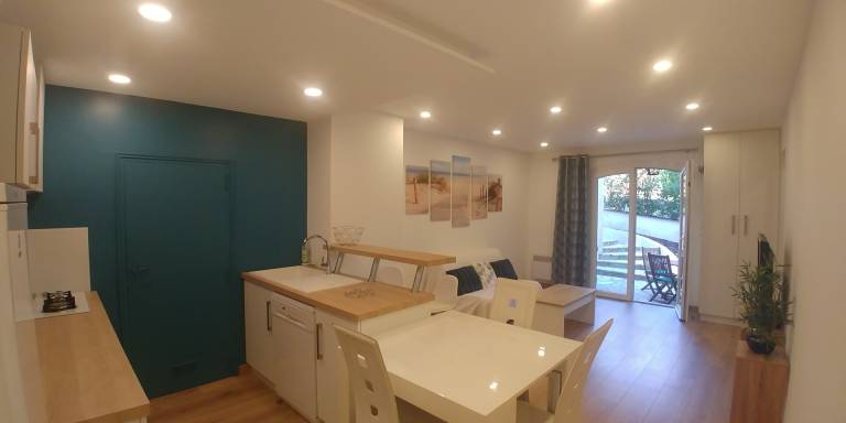Fully equipped wonderful apartment with grill & yard | Garden view | Pets allowed — photo 2
