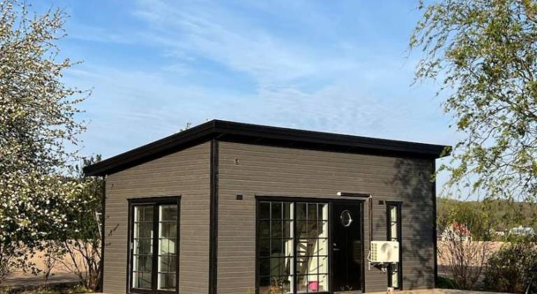 Chalet with jacuzzi in Kristianstad