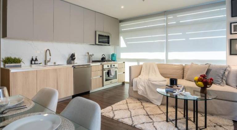 Stylish Condo By The Beach in Santa Monica, CA