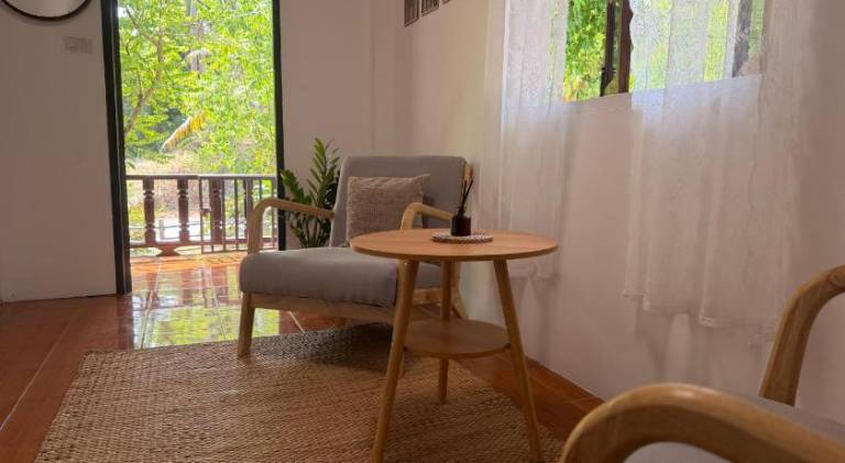 House with yard & patio | Next to the beach | Perfect for remote work | Pets are welcome — photo 3