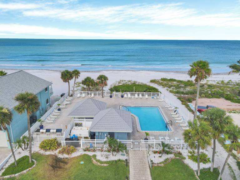 Condo North Redington Beach