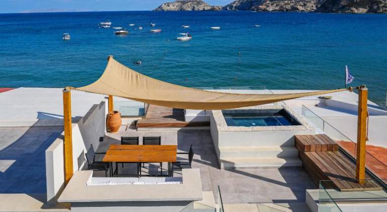 Βίλα  Παραλία Λυγαριά