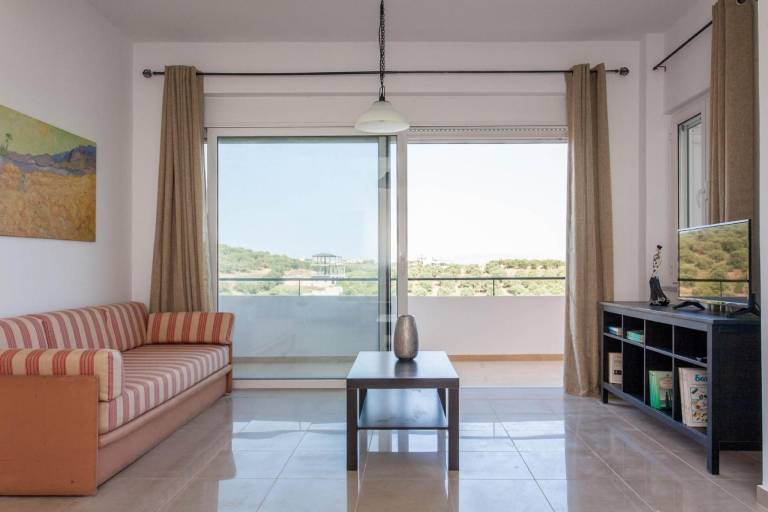 Holiday apartment with private pool, patio & grill | Perfect for remote work — photo 2