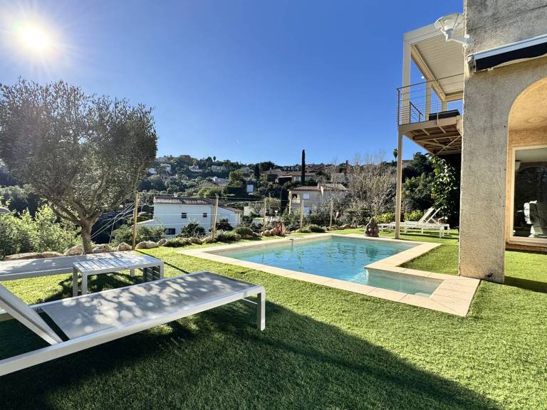 Villa with BBQ & private pool — photo 4