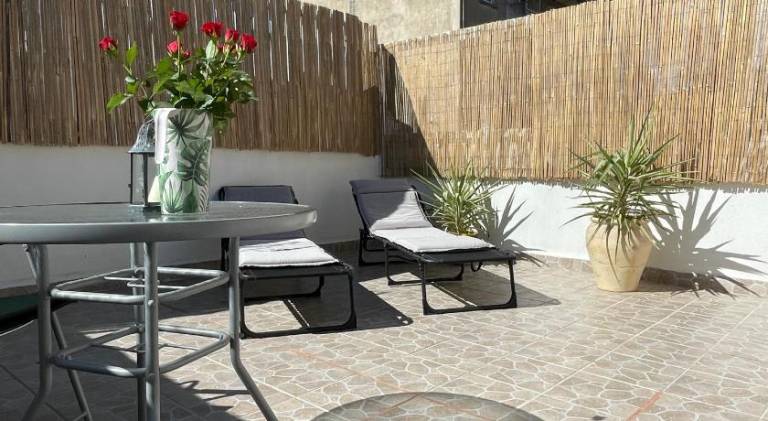 Holiday apartment with terrace in Carcassonne