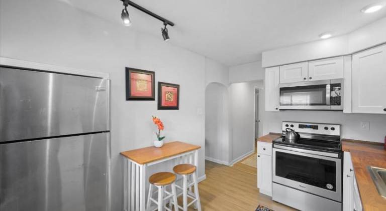 Apartment with 2 rooms for 6 persons — photo 3