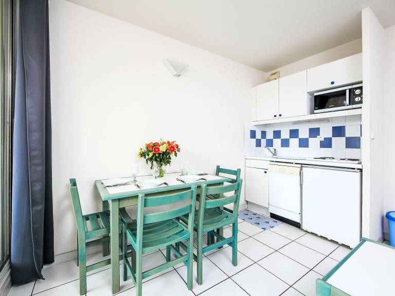 Pleasant apartment with terrace & pool | Close to the beach | Dogs allowed — photo 3