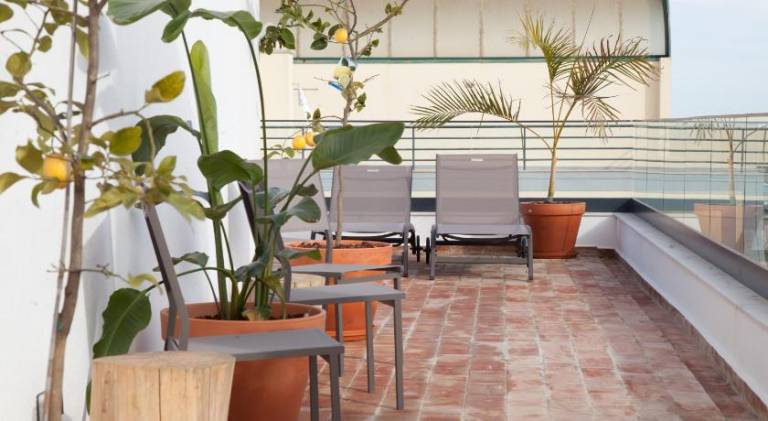 Holiday apartment with heated pool & terrace — photo 3
