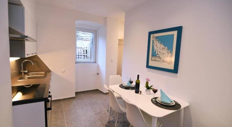 Holiday apartment with 2 rooms for 5 persons — photo 4