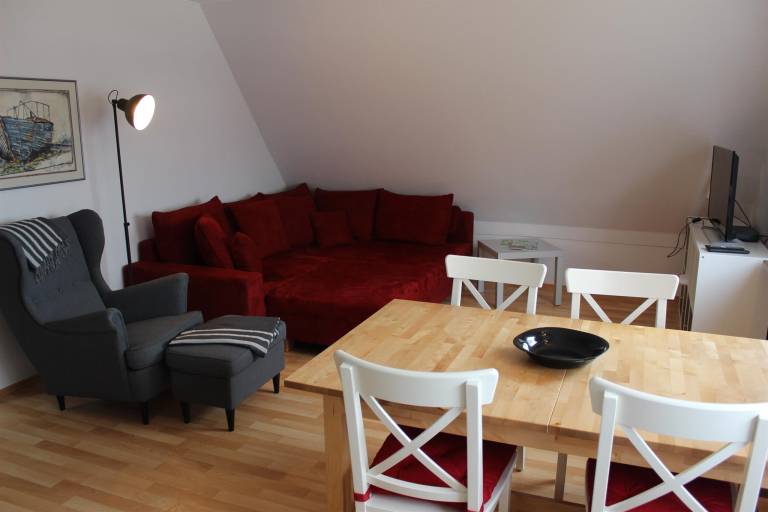 Family-friendly holiday apartment with garden & barbeque | Beach nearby | Pet-friendly — photo 2