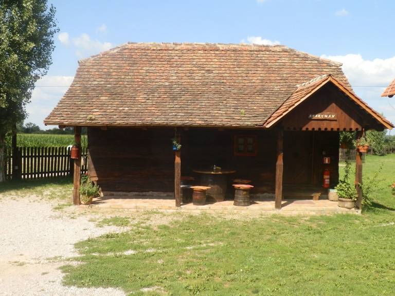 Namestitev  Kutina