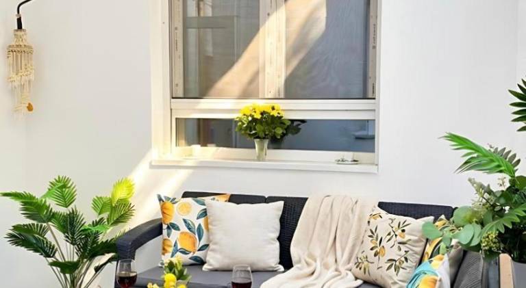 Fully equipped big holiday apartment with terrace & yard | Suitable for remote work | Pets allowed — photo 4