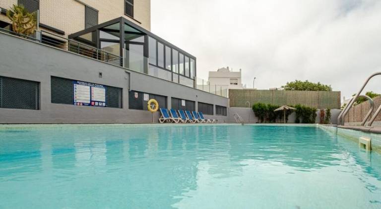 Rental apartment with patio & private pool | Close to the beach | Perfect for remote work | Dogs allowed — photo 4