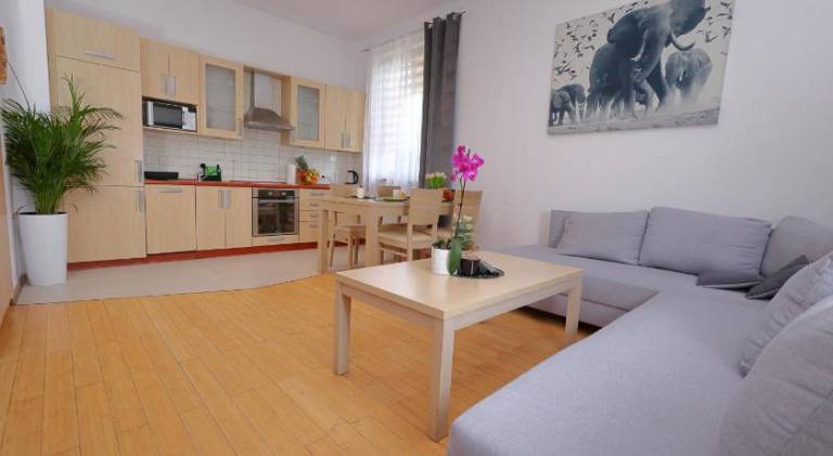Rental apartment with 2 rooms for 6 persons — photo 2