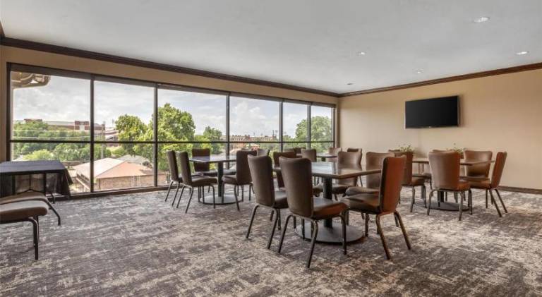 Best Western Plus Cimarron Hotel & Suites — photo 3