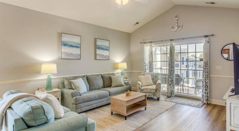 Rental apartment with pool in Myrtle Beach, SC