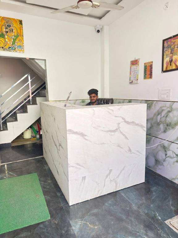 Kamal Dham Hotel Near Prem Mandir — photo 3
