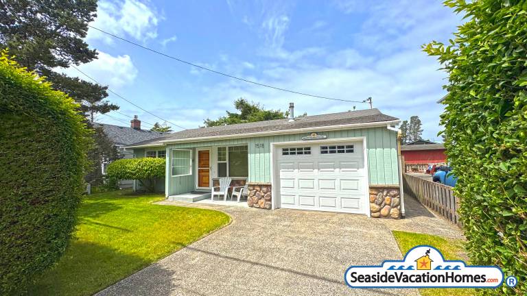 Vacation home with garden | Suitable for remote work in Seaside, OR