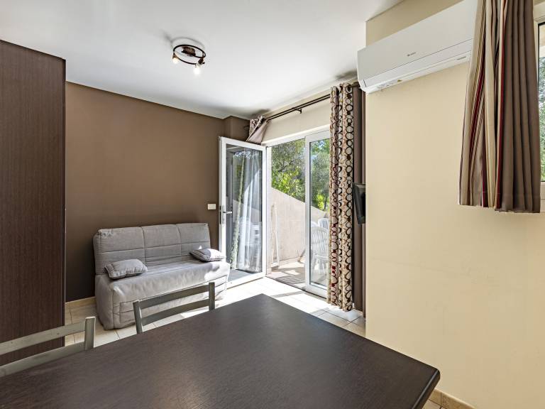 Lovely vacation home with patio & pool | Beach nearby | Dogs allowed in Sartene