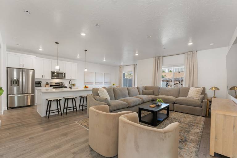 House with barbecue, pool & jacuzzi in Washington, UT