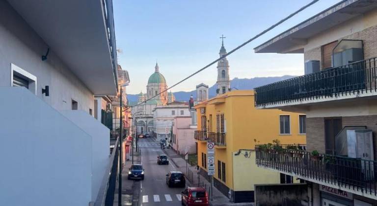 Holiday apartment with garden, terrace & grill in Pompei