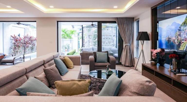 Serenity lux Pool Villa in Jomtien 5BR & 5 Mins to Beach 豪華五臥泳池別墅 5分鐘到達中天海灘 — photo 2