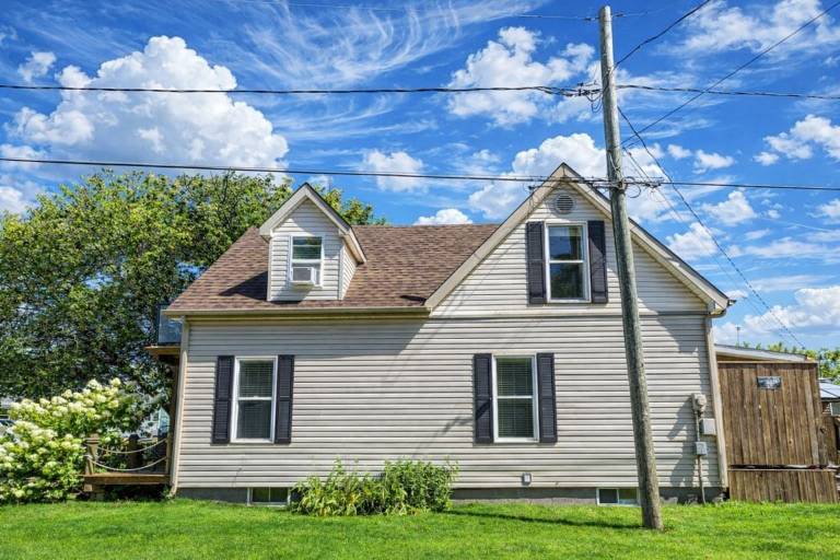 Cabin  Pointe-du-Chêne