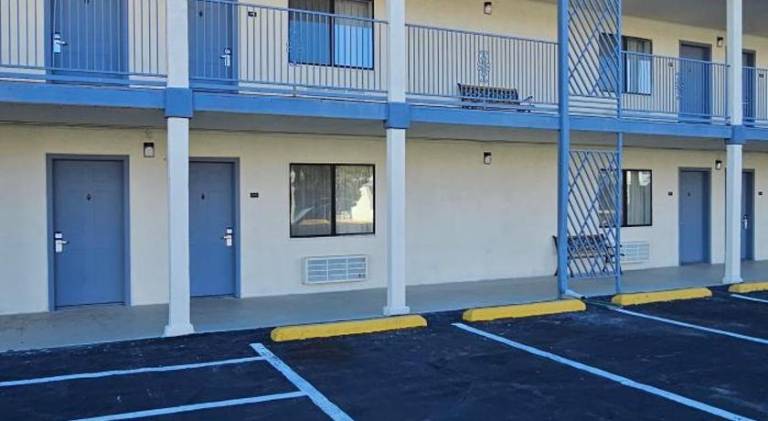 Travel Inn & Suite — photo 4