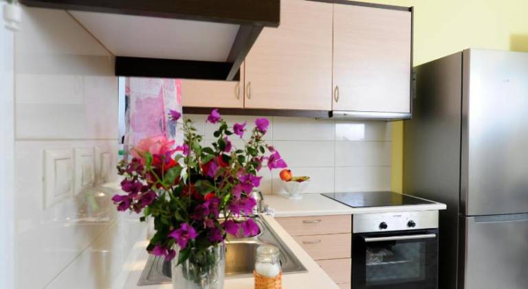 Rental apartment with patio in Kalamata