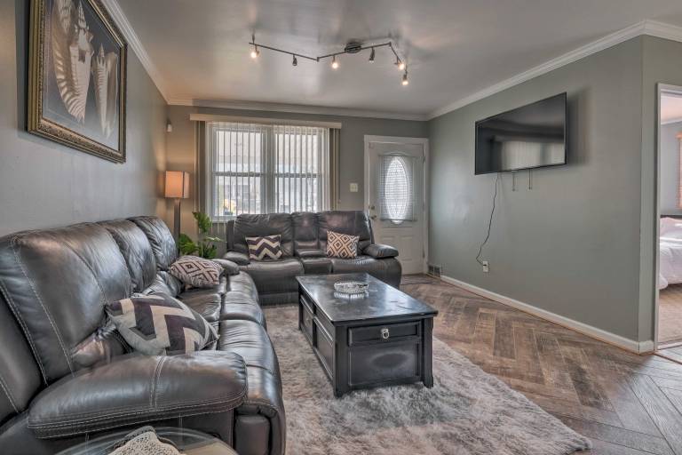 Charming Landover Home w Yard 10 Mi to DC