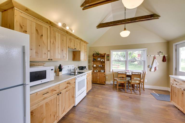 Quiet Baileys Harbor Country Home: 1 Mi to Lake! — photo 4