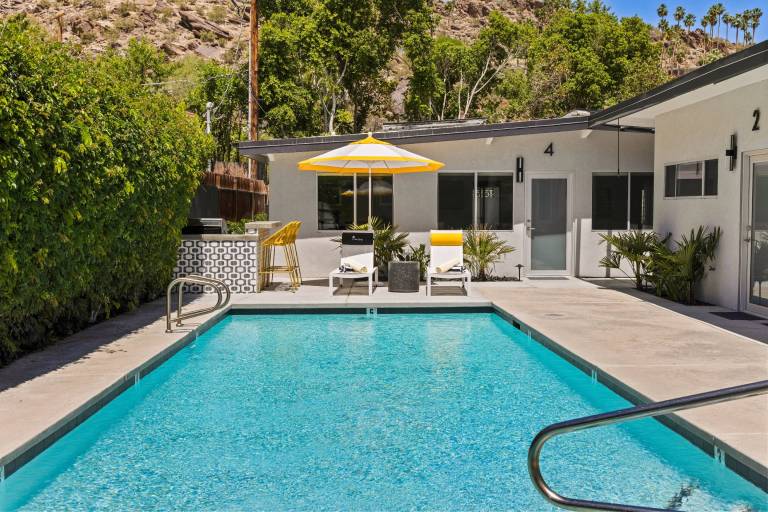 606 W Arenas Rd Bungalow 2