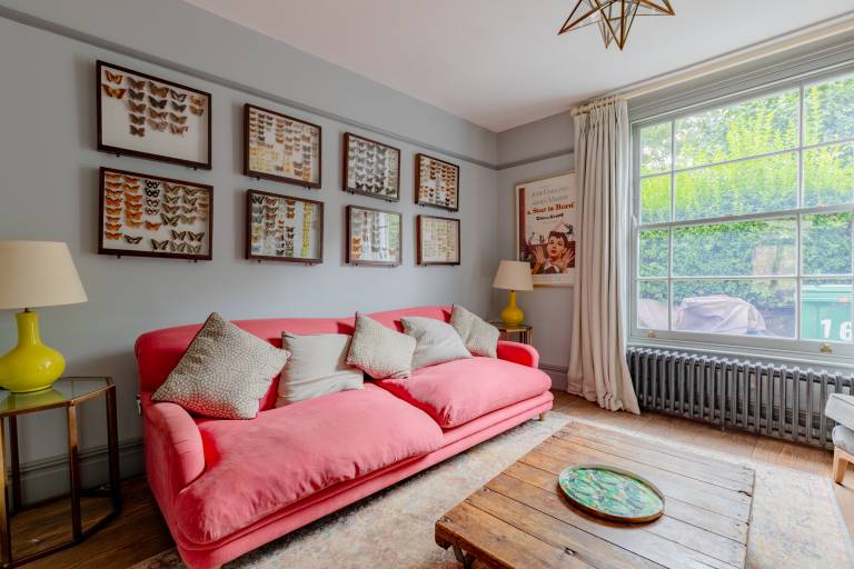 3BD Cottage Inspired Home by Hampstead Heath