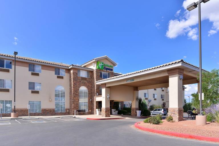 Holiday Inn Express Hotel & Suites Farmington By IHG in Farmington, NM