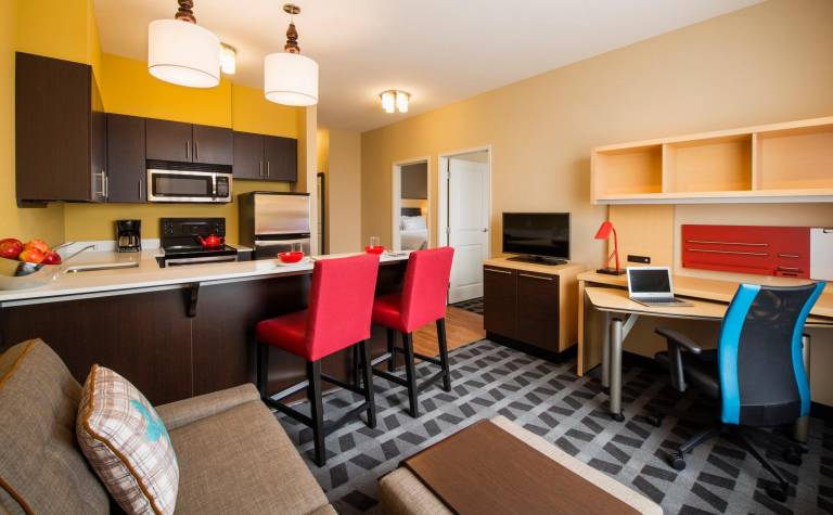 TownePlace Suites by Marriott Red Deer — photo 3