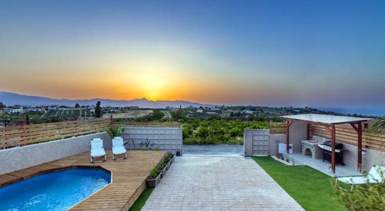 House with pool & hot tub | Dogs allowed in Heraklion