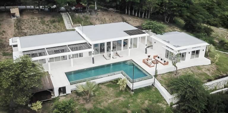 House Sukadana