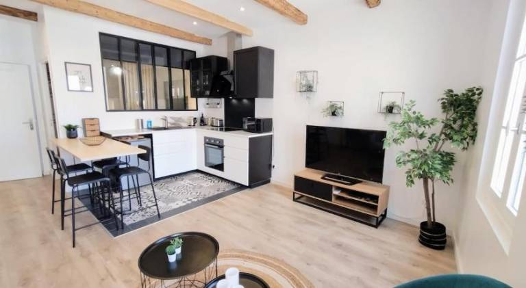 Holiday apartment | Next to Marseille Cathedral in Marseille