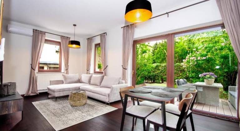 Charming holiday apartment | Next to Main Square | Pet-friendly — photo 2