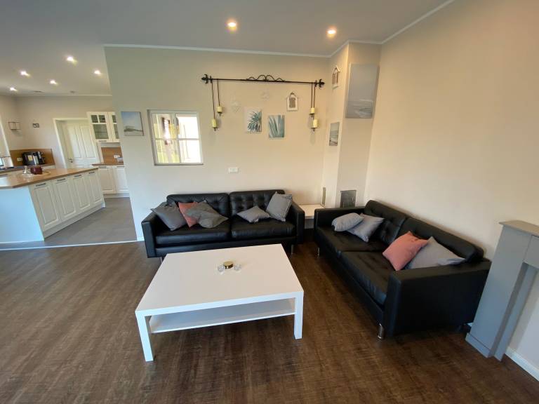 Apartment 'Repetal' with Private Terrace, Garden and Wi-Fi — photo 4